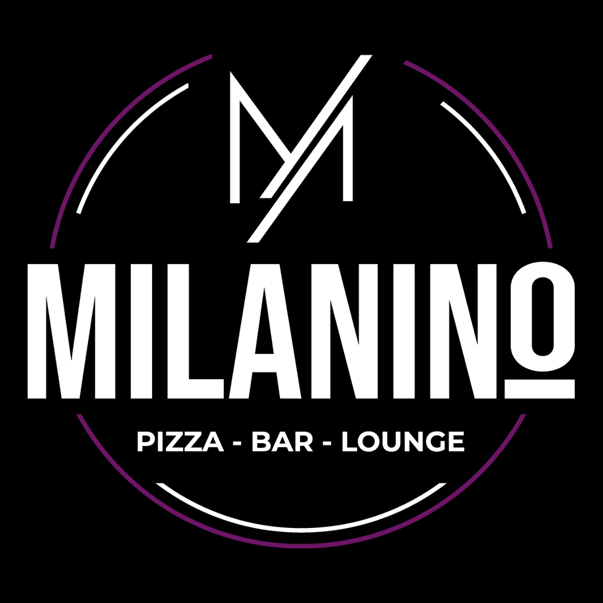Logo für die Milanino Pizza Bar Lounge. Fettgedruckter weißer Schriftzug „MILANINO“ sowie „PIZZA – BAR – LOUNGE“ auf schwarzem Hintergrund, darüber ein stilisiertes „M“ und den Schriftzug umrahmende, violett akzentuierte kreisförmige Linien.