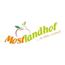 Logo mit dem Wort Mostlandhof in orangefarbenen und grünen Buchstaben, mit dem Umriss eines Apfels mit einem Blatt. Darunter steht in orangefarbener Schrift ... die Natur erleben! auf weißem Hintergrund.