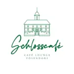 Eine grüne Strichzeichnung eines historischen Gebäudes mit einem Turm über dem handgeschriebenen Wort "Schlosscafé" und dem Text "Café Lounge Vösendorf" darunter, alles auf weißem Hintergrund.